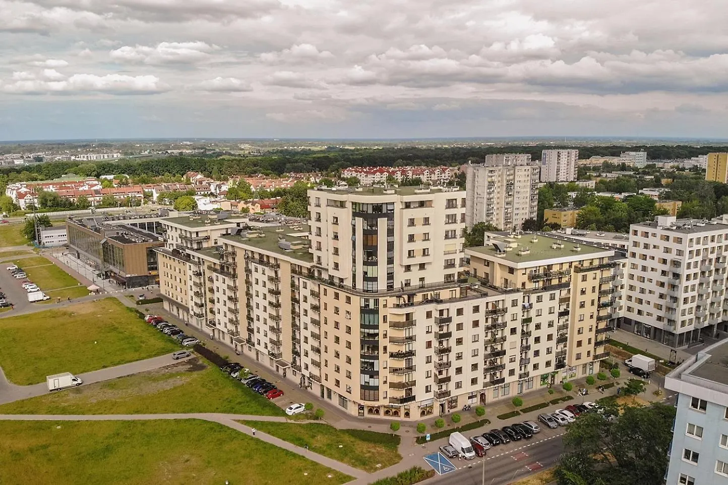 Lanciego - Przytulny Apartament Z Osobna Sypialna, Balkon, Wi-Fi, Natolin, Ursynow Warsaw