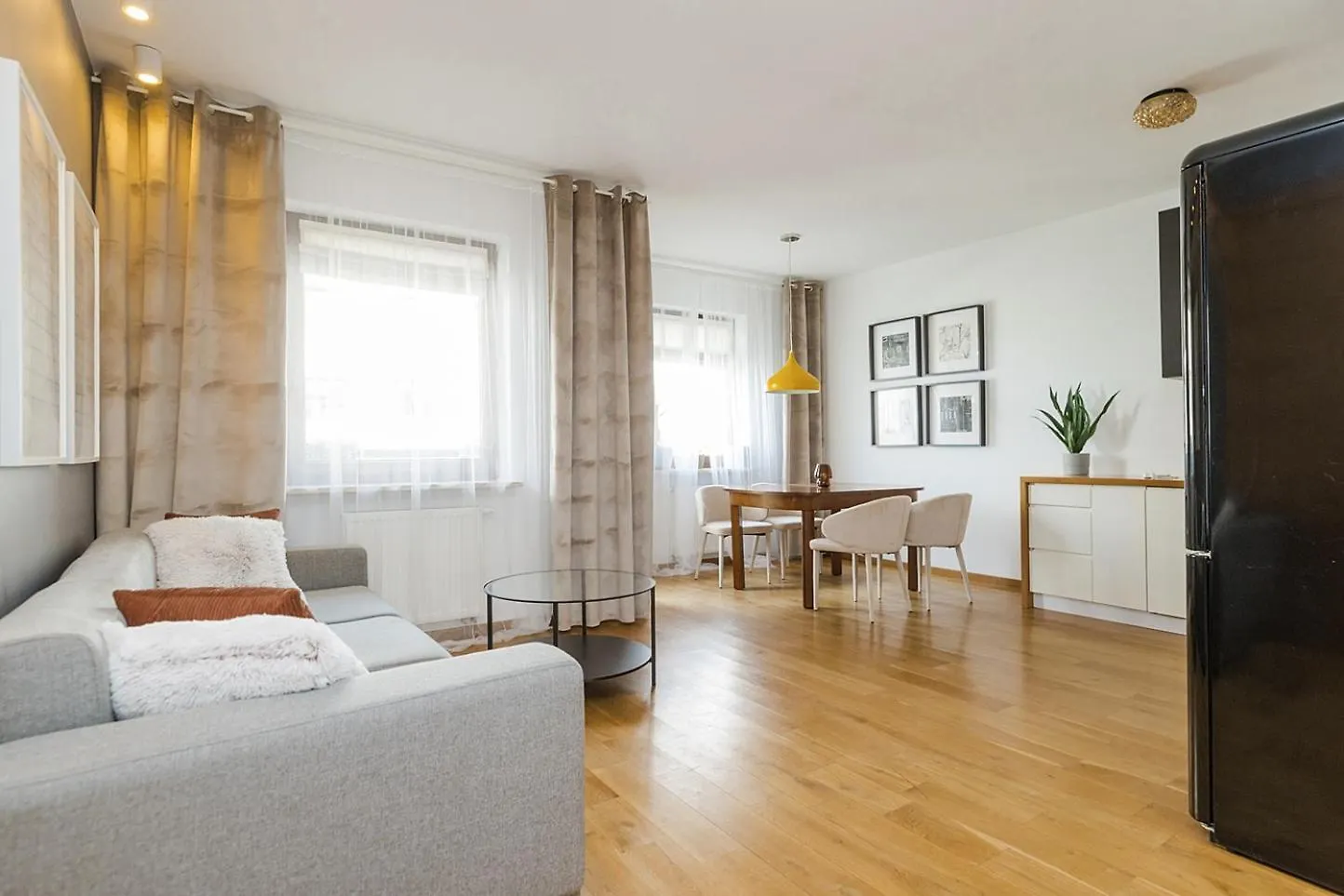 Lanciego - Przytulny Apartament Z Osobna Sypialna, Balkon, Wi-Fi, Natolin, Ursynow Warszawa