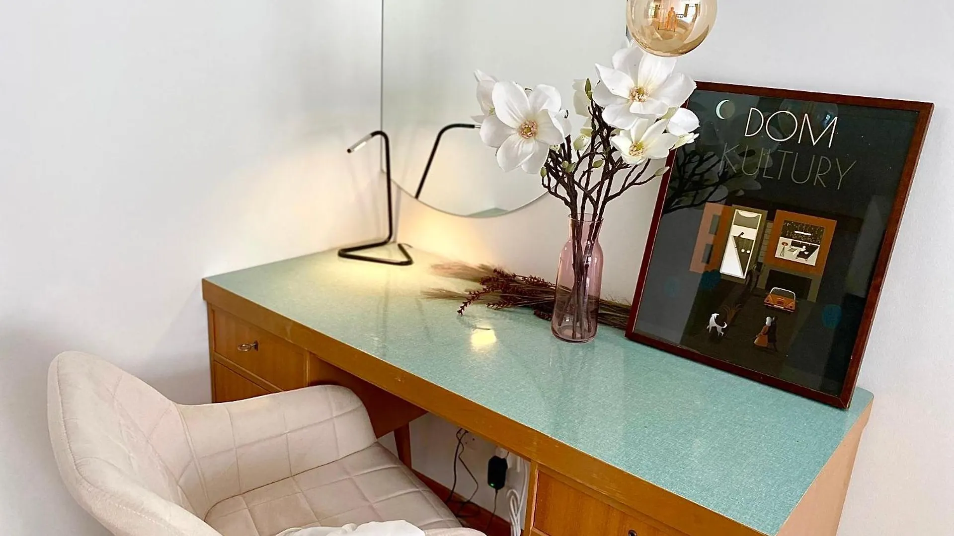 Lanciego - Przytulny Apartament Z Osobna Sypialna, Balkon, Wi-Fi, Natolin, Ursynow Warszawa